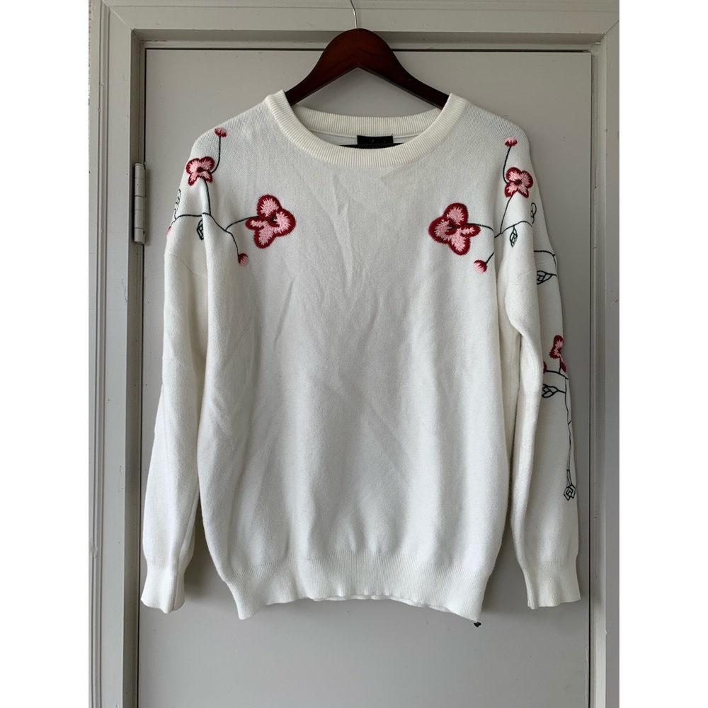 Floral cream sweater